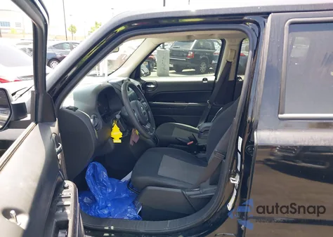 2016 Jeep Patriot Sport from USA, damaged, VIN 1C4NJPBA1GD655739